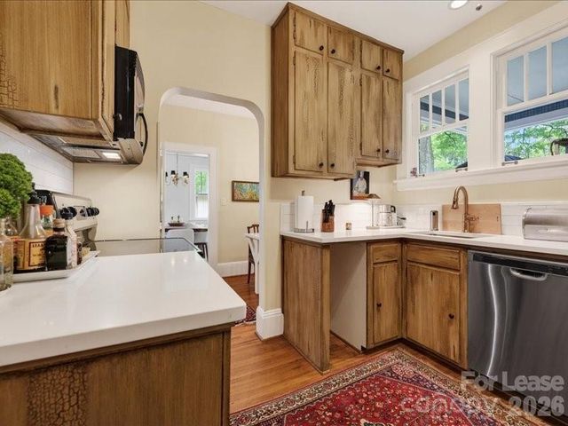 204 S Laurel Avenue, Charlotte, NC 28207