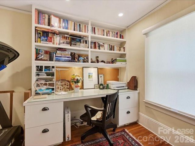 204 S Laurel Avenue, Charlotte, NC 28207