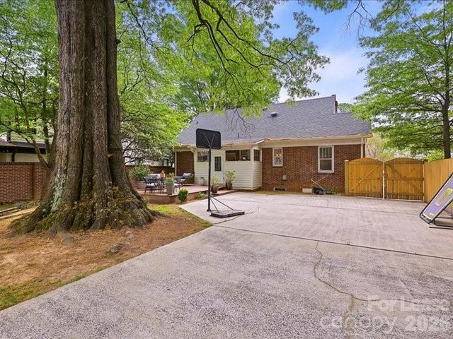204 S Laurel Avenue, Charlotte, NC 28207