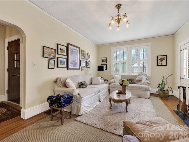 204 S Laurel Avenue, Charlotte, NC 28207