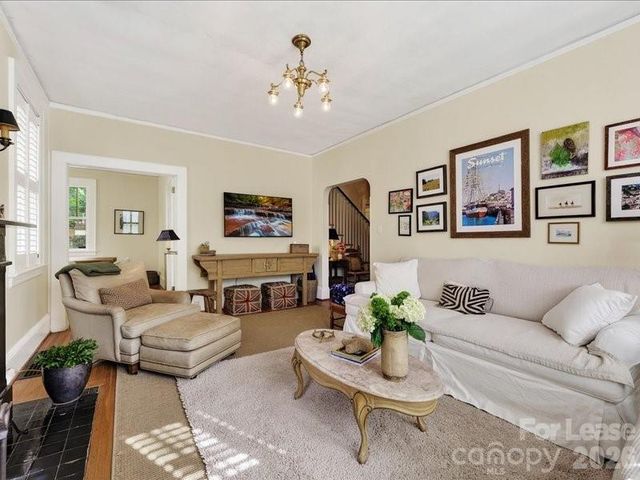 204 S Laurel Avenue, Charlotte, NC 28207