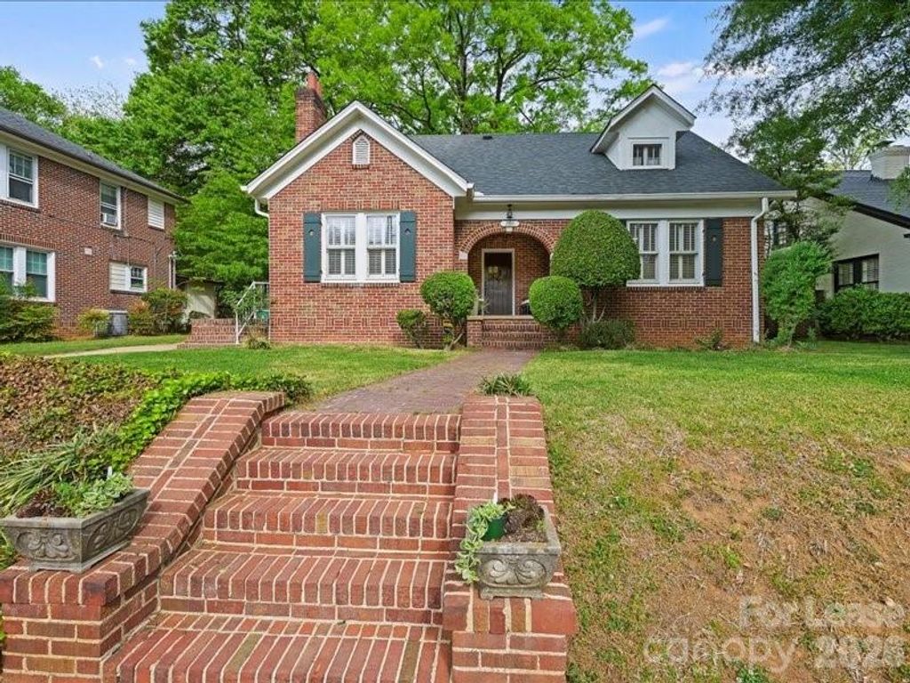 204 S Laurel Avenue, Charlotte, NC 28207