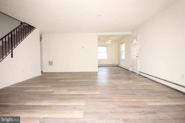 28 BAYBERRY LN, Willingboro, NJ 08046