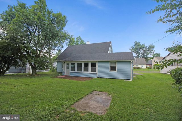 28 BAYBERRY LN, Willingboro, NJ 08046