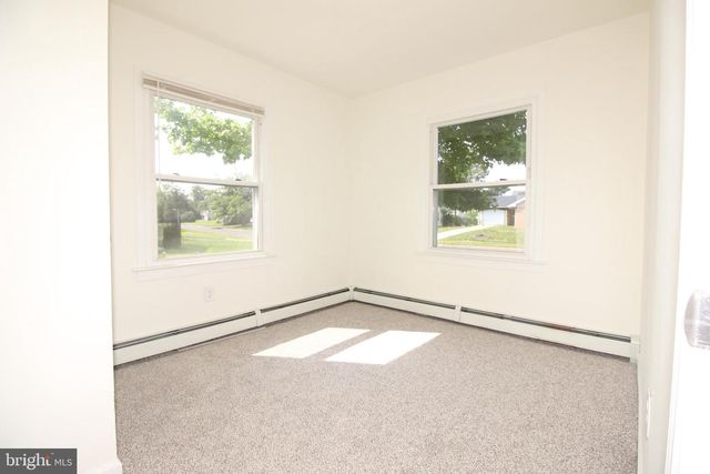 28 BAYBERRY LN, Willingboro, NJ 08046