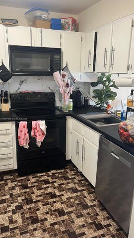 16465 NE 22nd Ave 514, North Miami Beach, FL 33160