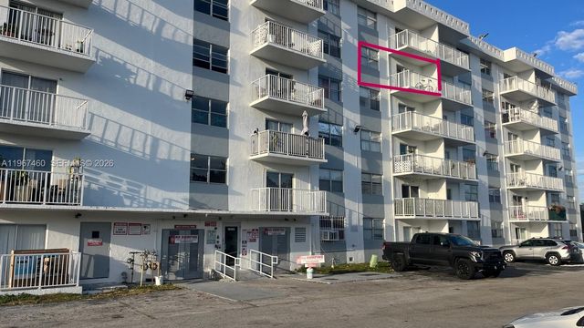 16465 NE 22nd Ave 514, North Miami Beach, FL 33160