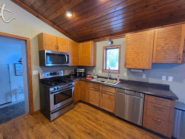 19671 Moose Point Road, Grand Rapids, MN 55744