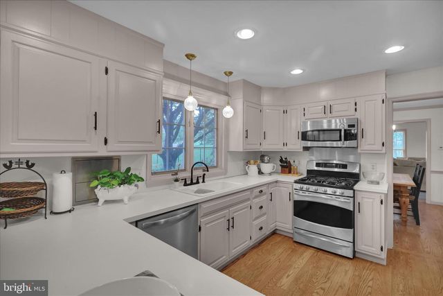 3101 ELM RD, Reading, PA 19605