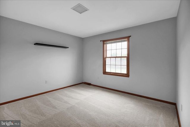 3101 ELM RD, Reading, PA 19605