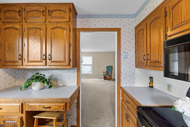 241 Van Buren Avenue, Cuyahoga Falls, OH 44221