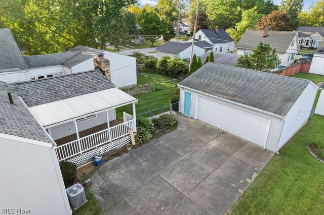241 Van Buren Avenue, Cuyahoga Falls, OH 44221
