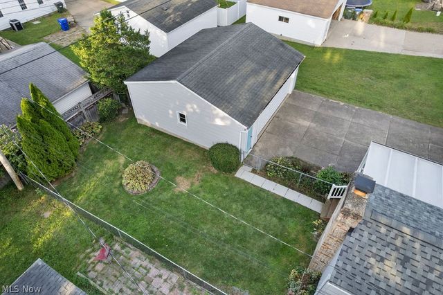 241 Van Buren Avenue, Cuyahoga Falls, OH 44221