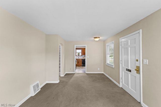 241 Van Buren Avenue, Cuyahoga Falls, OH 44221