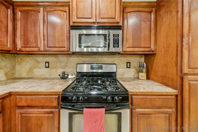 3321 Fairway Street, Claremore, OK 74019