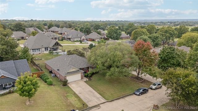 3321 Fairway Street, Claremore, OK 74019