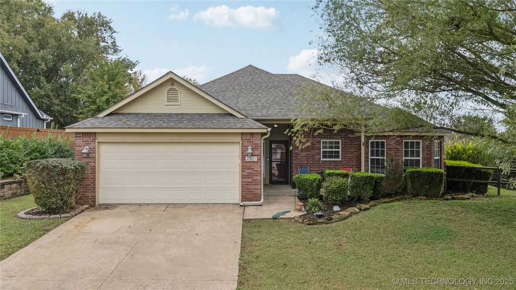 3321 Fairway Street, Claremore, OK 74019