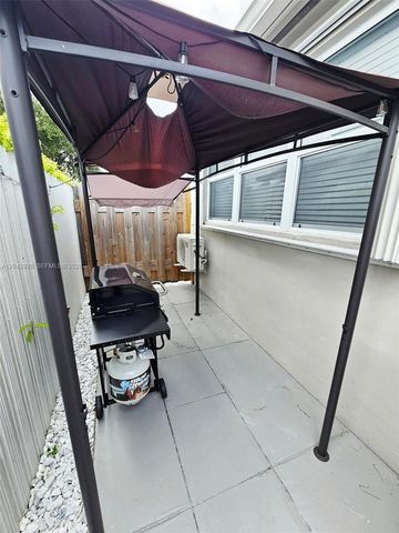 000 NW 51 AVE STUDIO, Miami, FL 33126