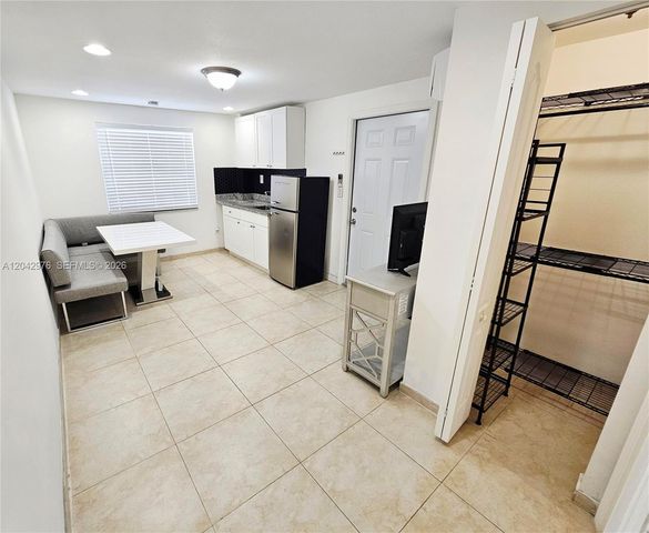 000 NW 51 AVE STUDIO, Miami, FL 33126