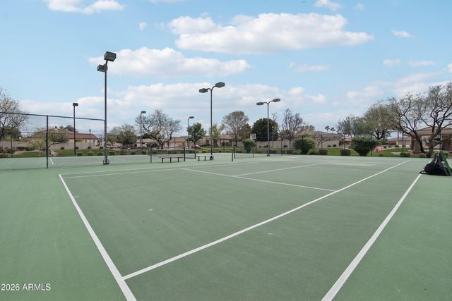 563 E KRISTA Way, Tempe, AZ 85284