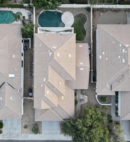 563 E KRISTA Way, Tempe, AZ 85284