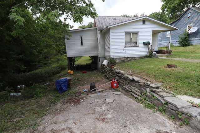 354 Garrett Avenue, Brooksville, KY 41004