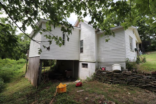 354 Garrett Avenue, Brooksville, KY 41004