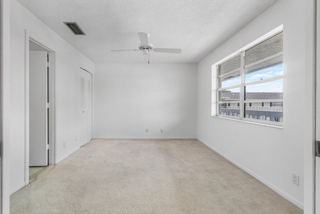 2835 SW 13th Street 202, Delray Beach, FL 33445