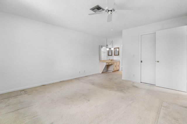 2835 SW 13th Street 202, Delray Beach, FL 33445