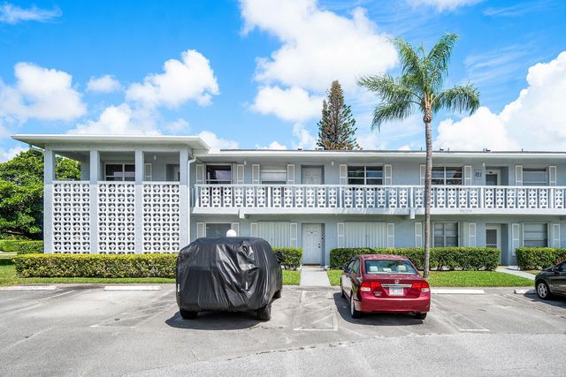 2835 SW 13th Street 202, Delray Beach, FL 33445