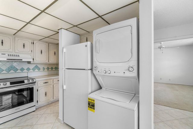 2835 SW 13th Street 202, Delray Beach, FL 33445
