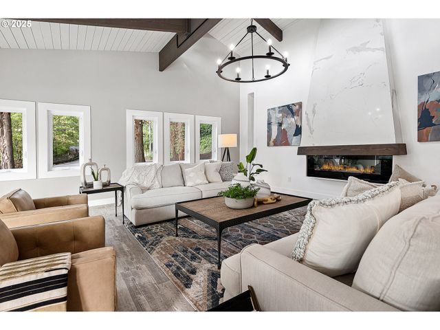 3220 Southshore Blvd, Lake Oswego, OR 97034