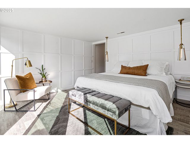 3220 Southshore Blvd, Lake Oswego, OR 97034