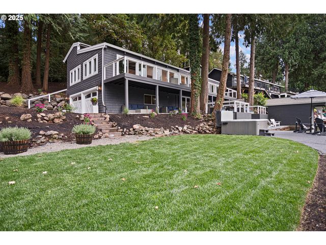 3220 Southshore Blvd, Lake Oswego, OR 97034