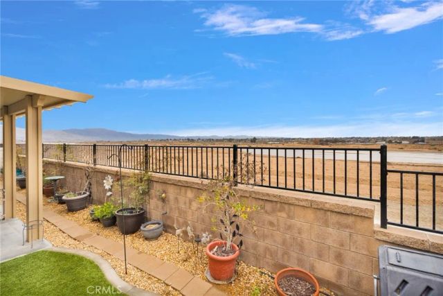 10212 Darby, Apple Valley, CA 92308