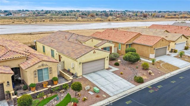 10212 Darby, Apple Valley, CA 92308