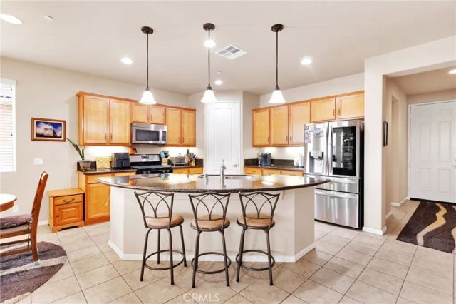 10212 Darby, Apple Valley, CA 92308