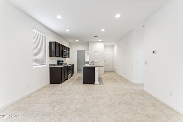 11977 E LUPINE Lane, Florence, AZ 85132