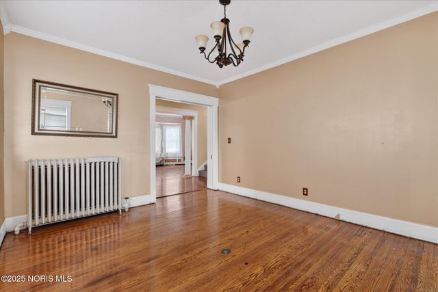 2512 Robinwood Avenue, Toledo, OH 43610