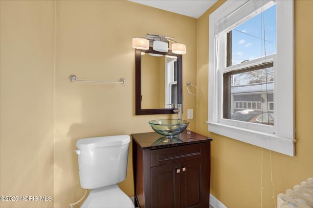 2512 Robinwood Avenue, Toledo, OH 43610