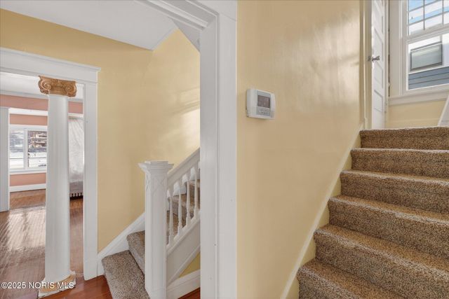 2512 Robinwood Avenue, Toledo, OH 43610