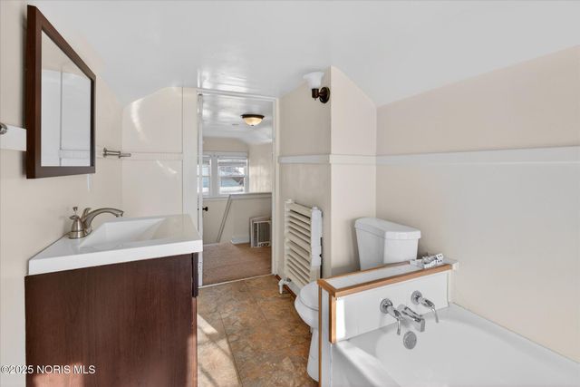 2512 Robinwood Avenue, Toledo, OH 43610