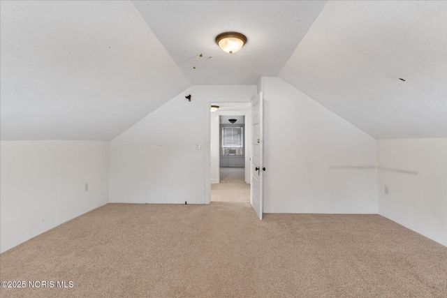 2512 Robinwood Avenue, Toledo, OH 43610