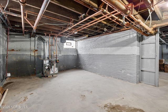 2512 Robinwood Avenue, Toledo, OH 43610