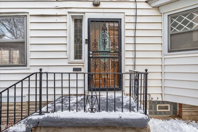 2512 Robinwood Avenue, Toledo, OH 43610