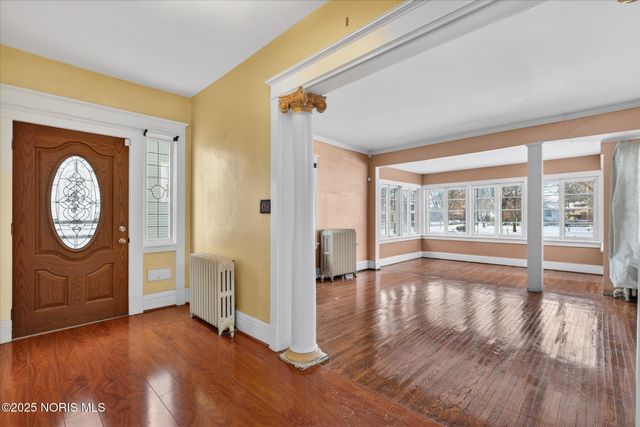 2512 Robinwood Avenue, Toledo, OH 43610