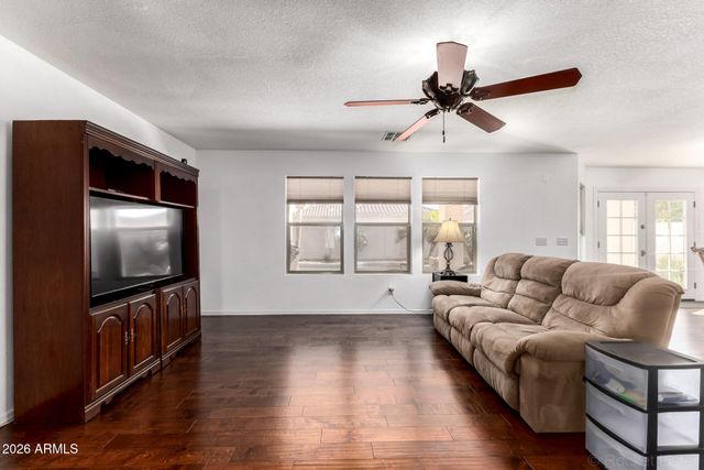 3135 W MOLLY Lane, Phoenix, AZ 85083