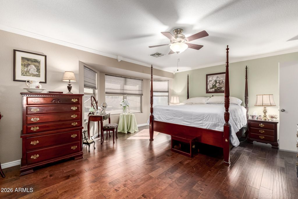 Image 18 of property listing at 3135 W MOLLY Lane, Phoenix, AZ 85083