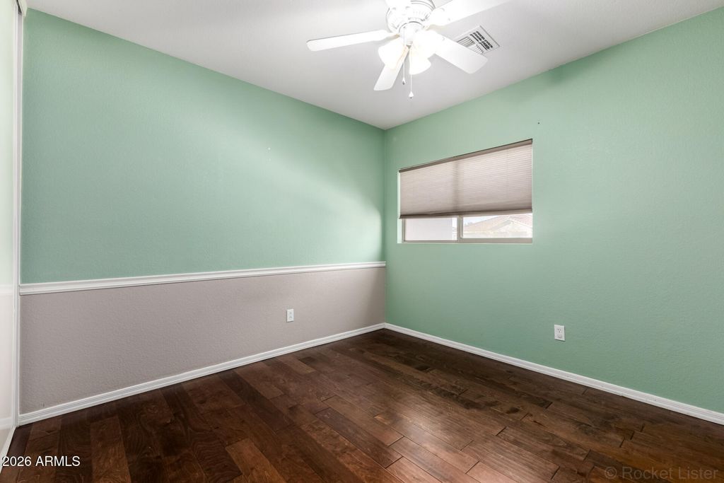 Image 26 of property listing at 3135 W MOLLY Lane, Phoenix, AZ 85083