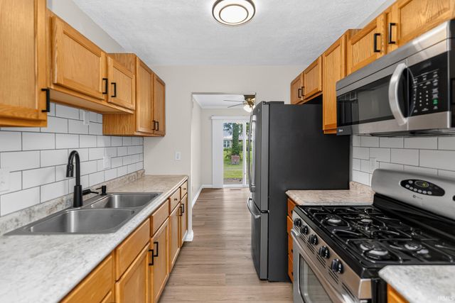606 Claudia Lane, Middlebury, IN 46540
